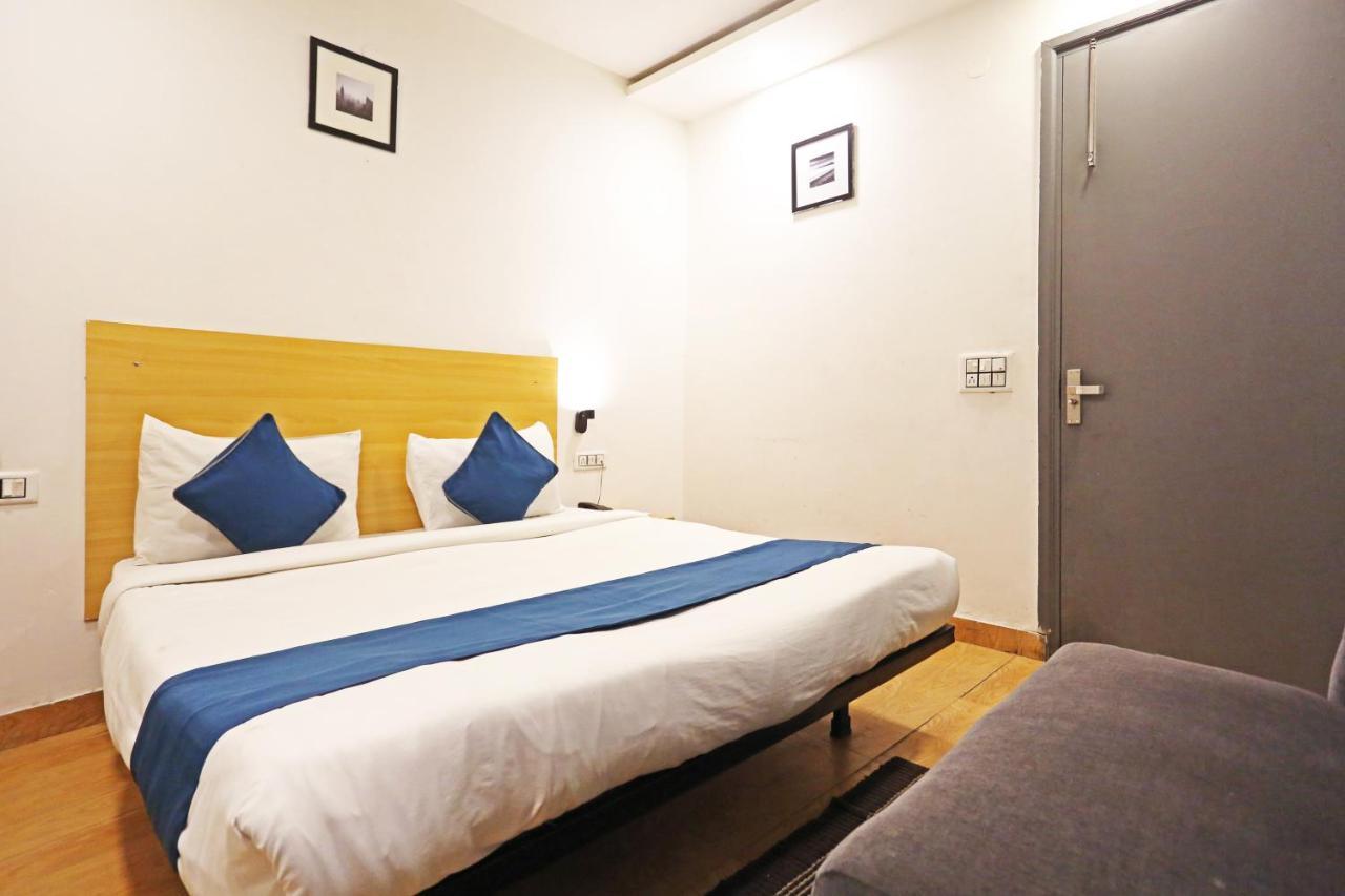 Hotel Raaso Inn Rohini Sec-16 By Arrow Δελχί Εξωτερικό φωτογραφία