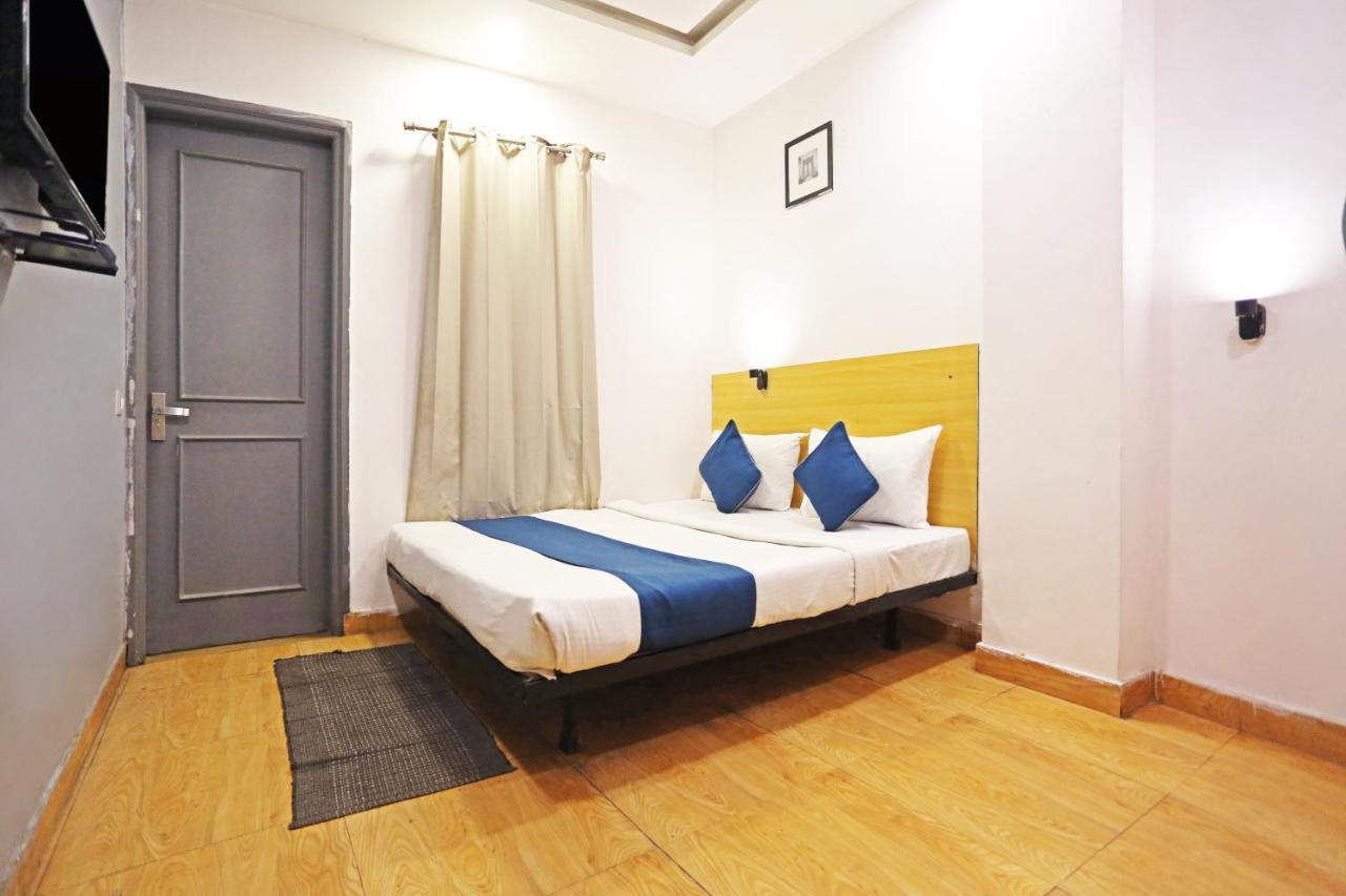 Hotel Raaso Inn Rohini Sec-16 By Arrow Δελχί Εξωτερικό φωτογραφία